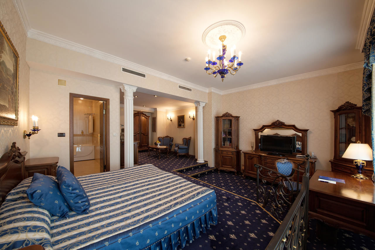 Отель Grand Hotel London Варна-11