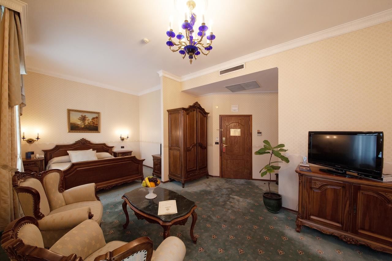 Отель Grand Hotel London Варна-12