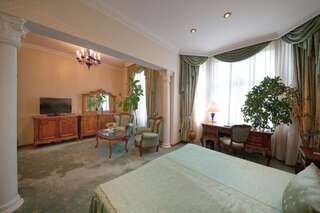 Отель Grand Hotel London Варна Двухместный номер Делюкс с 1 кроватью или 2 отдельными кроватями-4