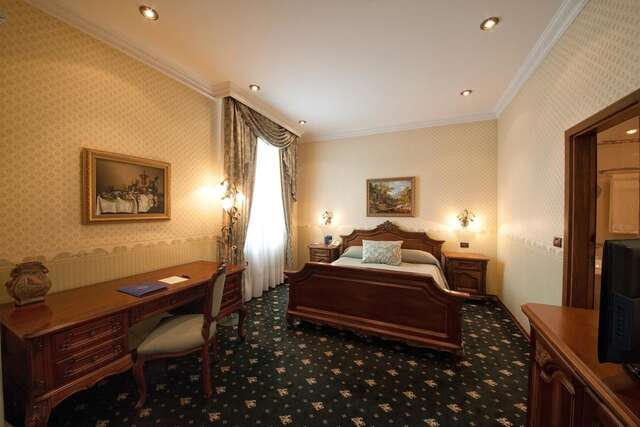 Отель Grand Hotel London Варна-14